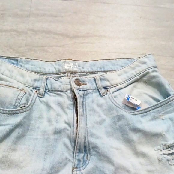 GARAGE  Acid Wash light blue Ripped Denim Jean Shorts. Size 10.. - Picture 3 of 10